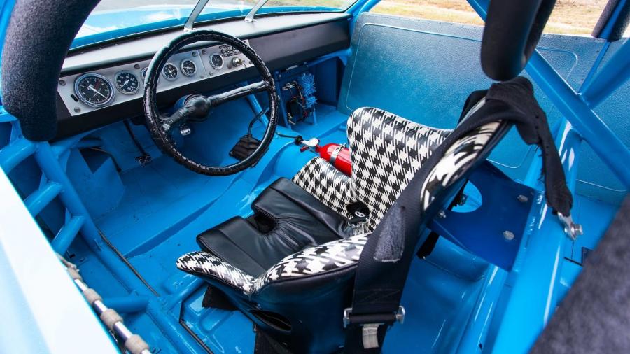 Интерьер Plymouth Road Runner Richard Petty NASCAR 1971 года  (фото 16 из 20)